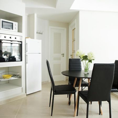 Praxitelis Luxury Apartments เอเธนส์ ภายนอก รูปภาพ