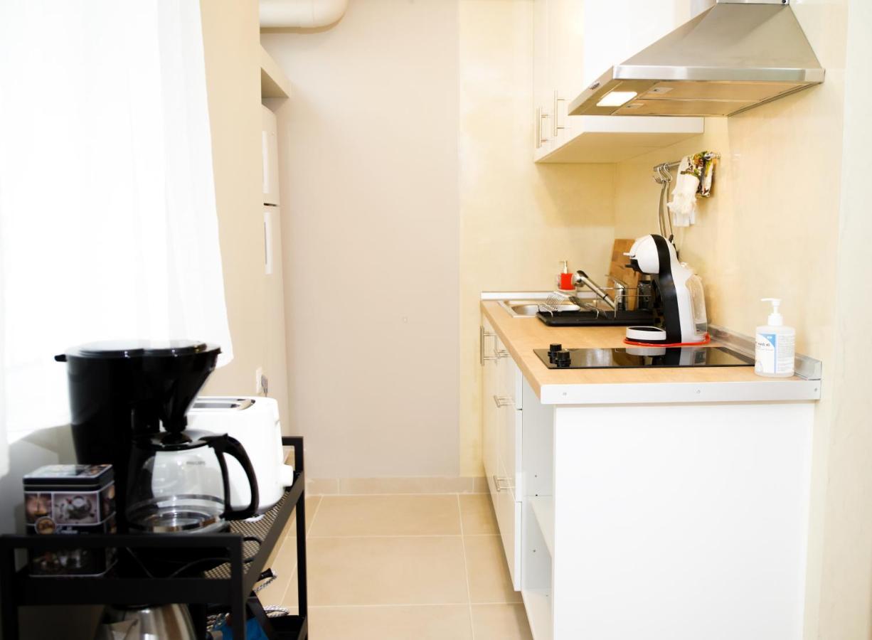 Praxitelis Luxury Apartments เอเธนส์ ภายนอก รูปภาพ
